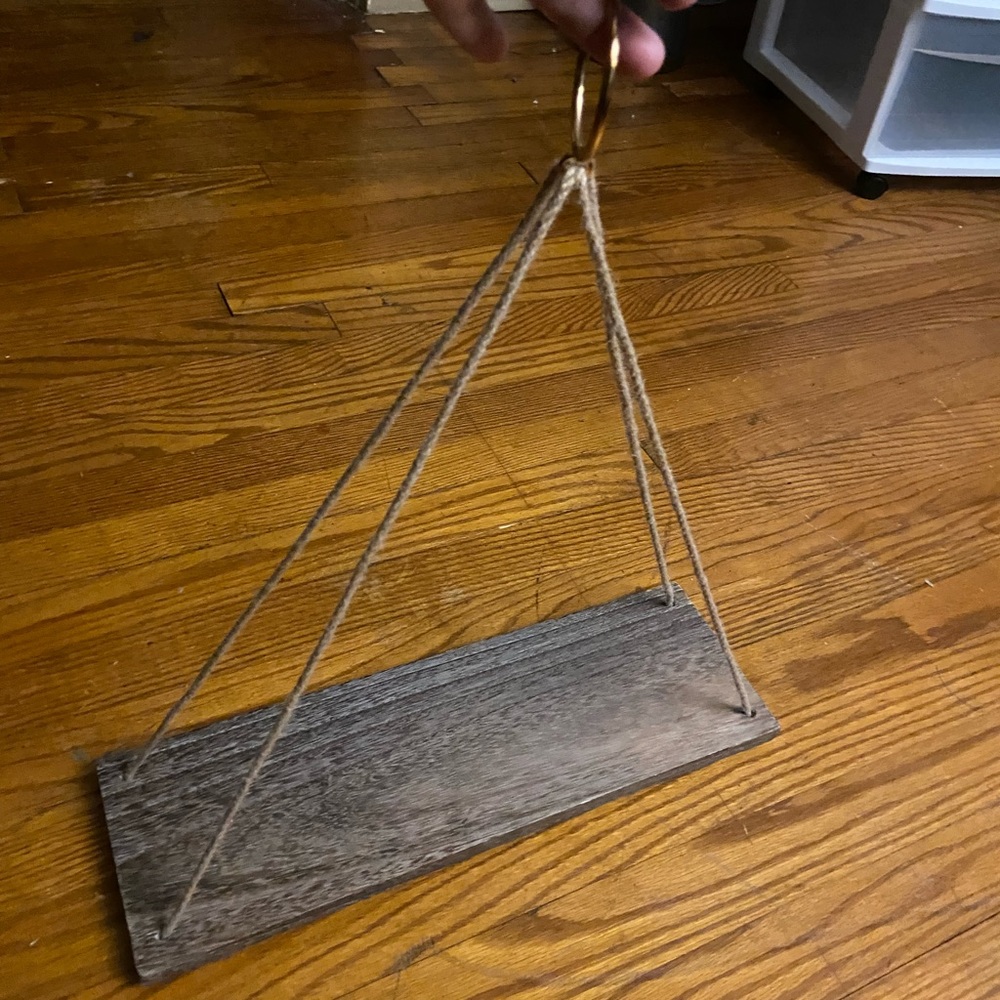 Floating shelves